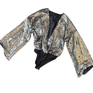 Silver long sleeve deep V neck silver sequin bodysuit size small